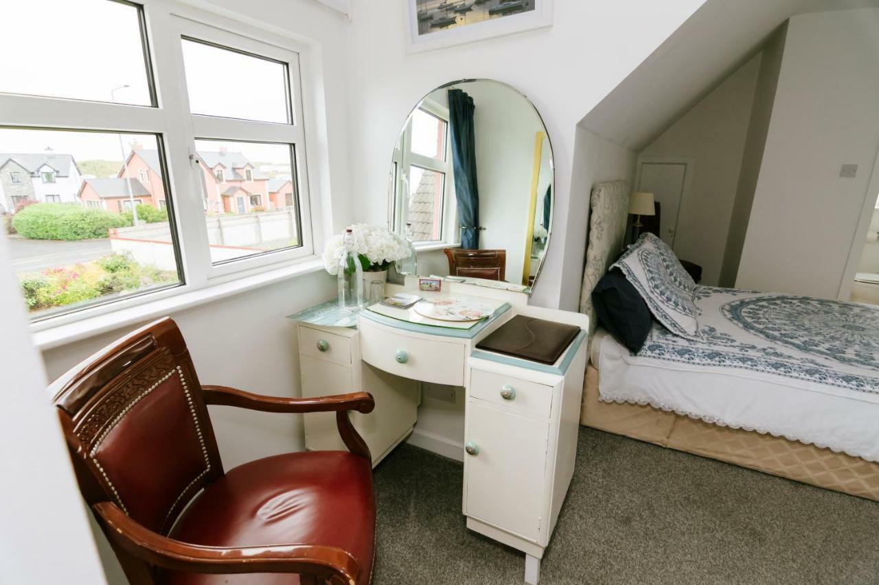 에니스크론 Eagle Heights B&B 외부 사진